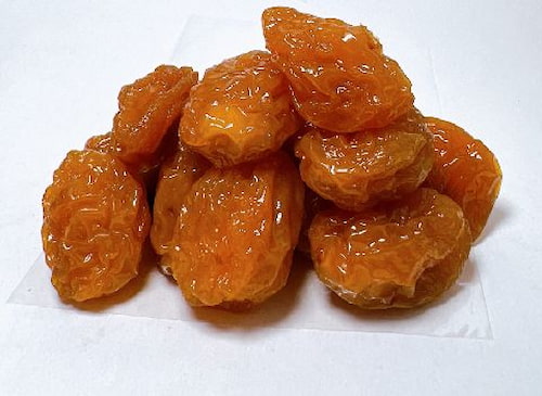 آلو بخارا طبیعی بدون هیچ افزودنی